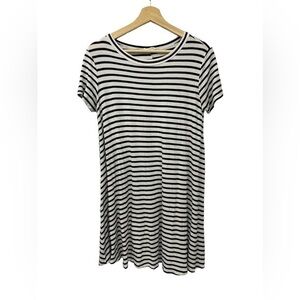 A. Gain Short Sleeve, Knee Length Dress in Black/White Stripe Size Small Women's